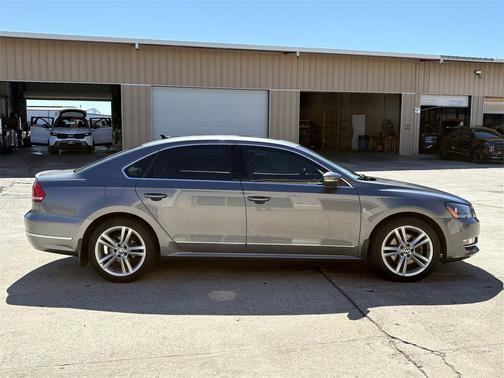 2015 Volkswagen Passat 2.0L TDI DSG SE w/Sunroof