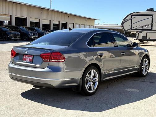 2015 Volkswagen Passat 2.0L TDI DSG SE w/Sunroof