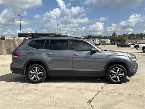 2023 Volkswagen Atlas 2.0T SE