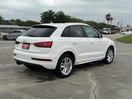 2017 Audi Q3 2.0T Premium