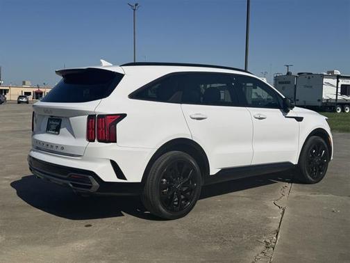 2022 Kia Sorento SX