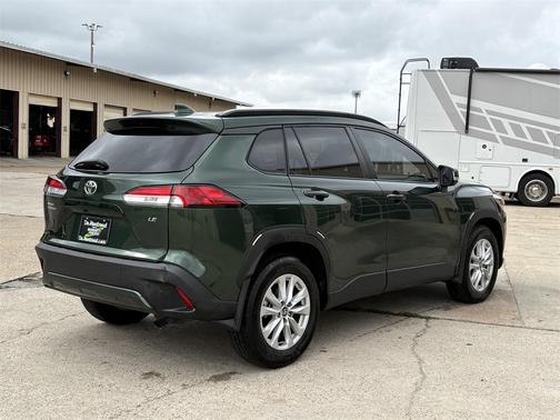 2023 Toyota Corolla Cross LE
