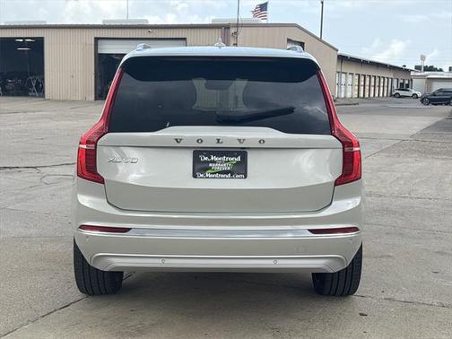 2022 Volvo XC90 T6 Inscription