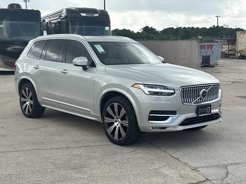 2022 Volvo XC90 T6 Inscription