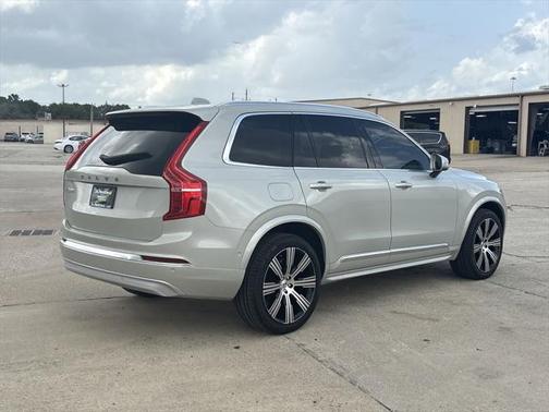 2022 Volvo XC90 T6 Inscription