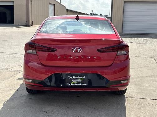 2020 Hyundai ELANTRA SEL