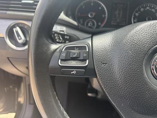 2014 Volkswagen Passat TDI SE
