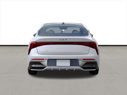 2025 Kia K5 EX