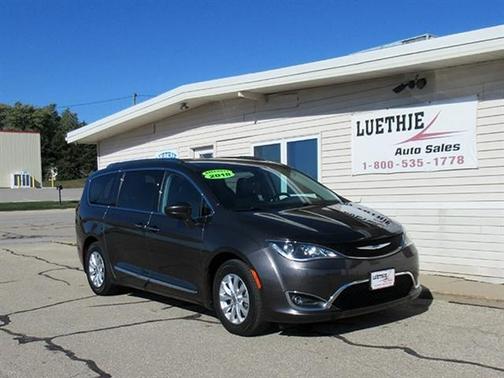 2018 Chrysler Pacifica Touring-L