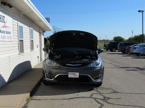 2018 Chrysler Pacifica Touring-L