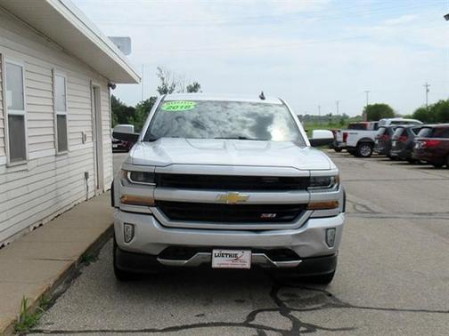 Silver Ice Metallic 2018 Chevrolet Silverado 1500 LT