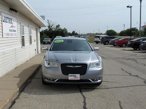2015 Chrysler 300C Base