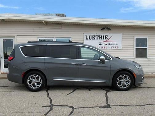 2022 Chrysler Pacifica Limited