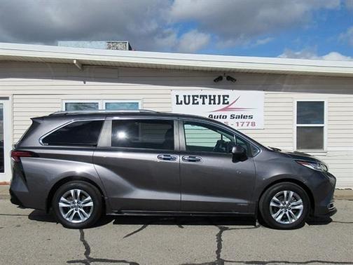 2021 Toyota Sienna Limited
