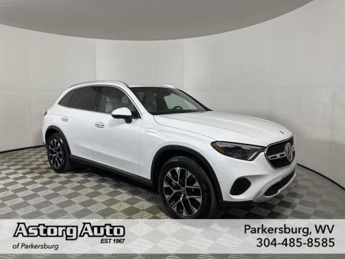 MANUFAKTUR Moonlight White Metallic 2025 Mercedes-Benz GLC 350e