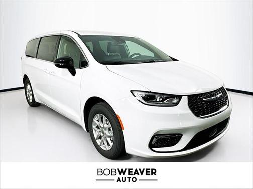 2025 Chrysler Pacifica L