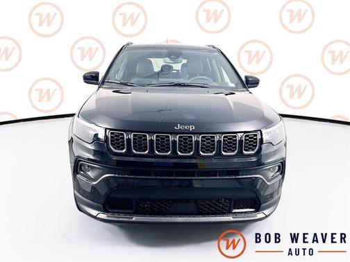 Diamond Black Crystal Pearlcoat 2026 Jeep Compass Latitude