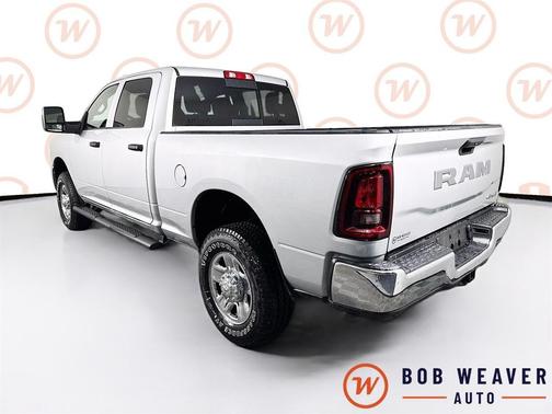 2026 RAM 2500 Tradesman Crew Cab 4x4 6'4' Box