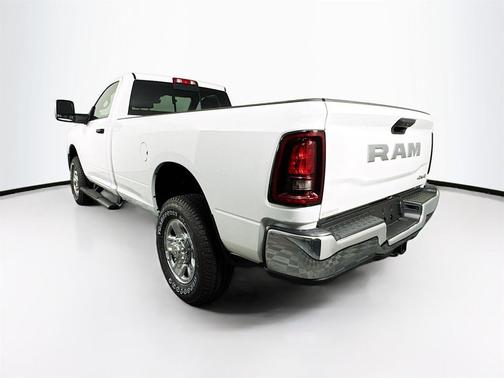 2025 RAM 2500 Tradesman Regular Cab 4x4 8' Box