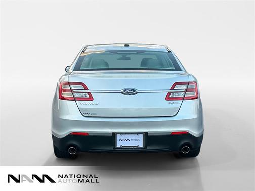 2015 Ford Taurus SE