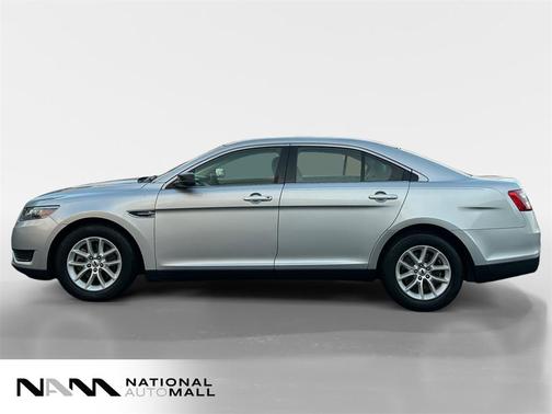 2015 Ford Taurus SE
