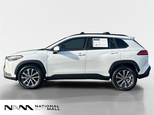 2022 Toyota Corolla Cross XLE