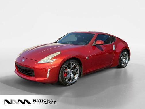 Magma Red Metallic 2014 Nissan 370Z Touring