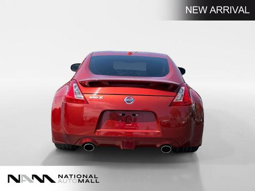 Magma Red Metallic 2014 Nissan 370Z Touring