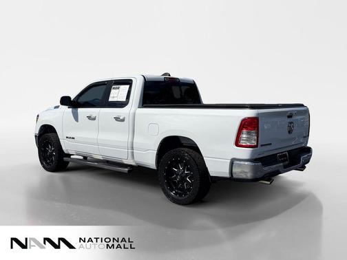Bright White Clearcoat 2019 RAM 1500 Big Horn