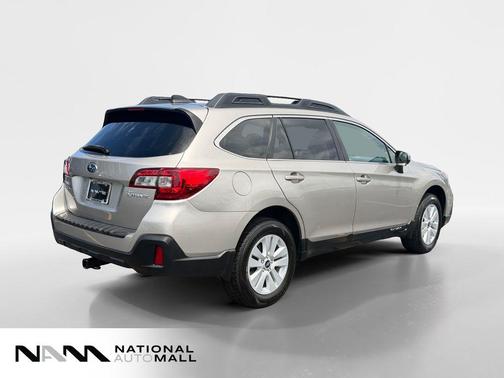 Tungsten Metallic 2018 Subaru Outback 2.5i Premium