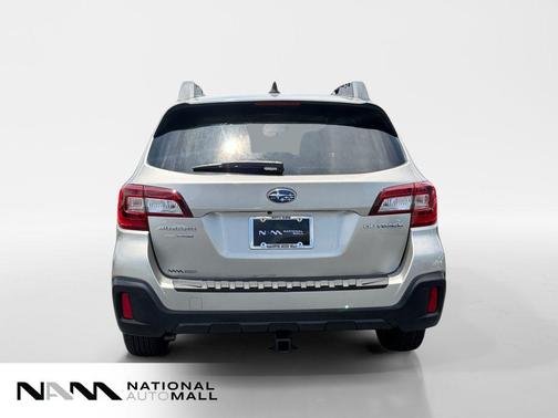 Tungsten Metallic 2018 Subaru Outback 2.5i Premium