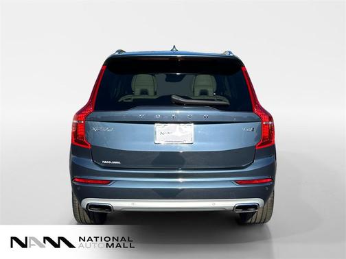 2020 Volvo XC90 T6 Momentum