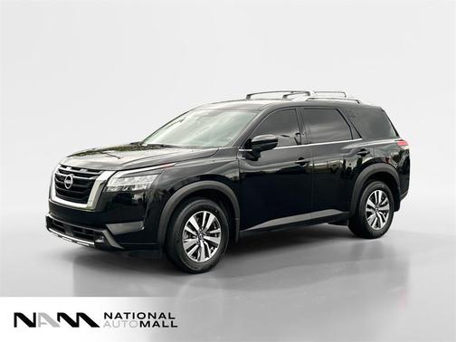 2022 Nissan Pathfinder SL 2WD