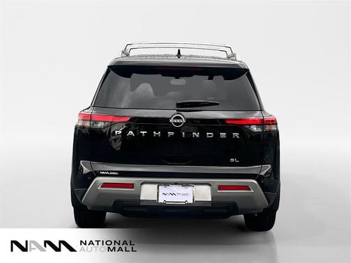 2022 Nissan Pathfinder SL 2WD