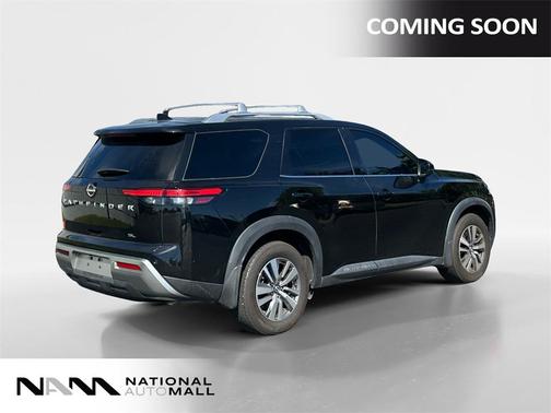 2022 Nissan Pathfinder SL 2WD