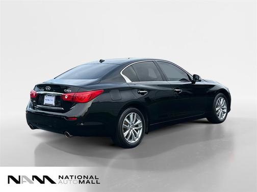 2015 INFINITI Q50 Base