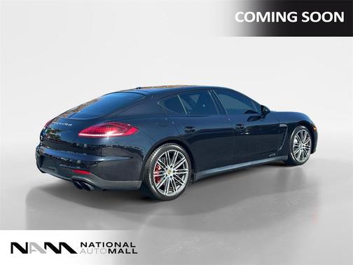 2015 Porsche Panamera GTS