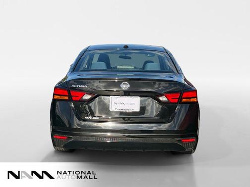 Super Black Clearcoat 2019 Nissan Altima 2.5 S