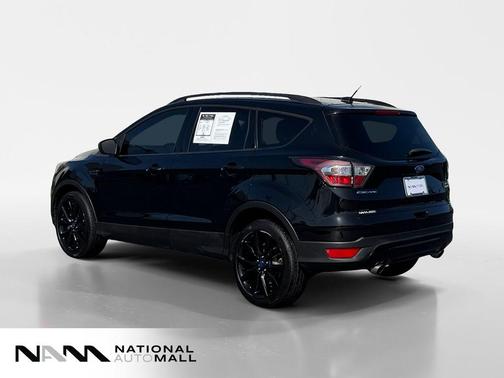 White Platinum Metallic Tri-Coat 2017 Ford Escape SE