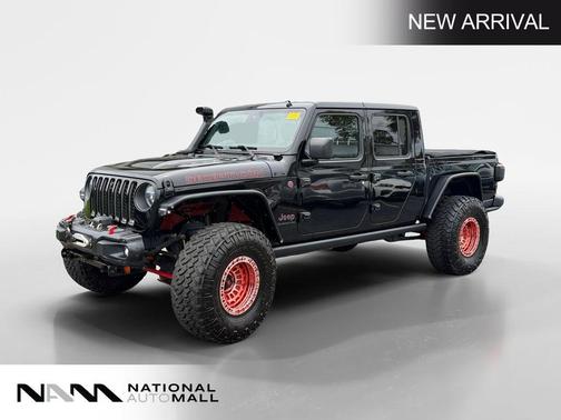 Black Clearcoat 2020 Jeep Gladiator Rubicon