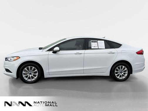Oxford White 2018 Ford Fusion S