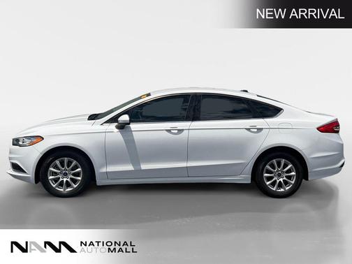 Oxford White 2018 Ford Fusion S