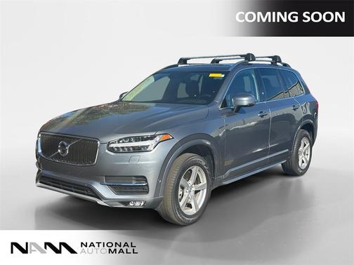 2017 Volvo XC90 T5 Momentum