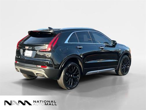 2022 Cadillac XT4 Premium Luxury