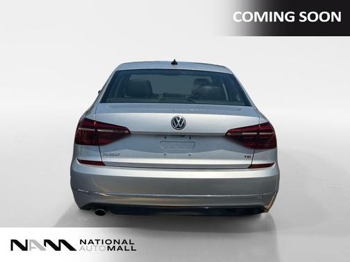 Reflex Silver Metallic 2018 Volkswagen Passat 2.0T R-Line