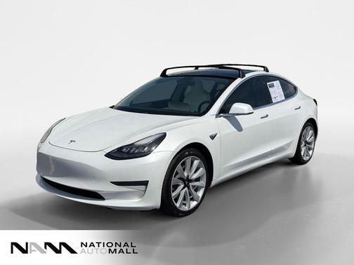 Pearl White Multi-Coat 2019 Tesla Model 3 Performance