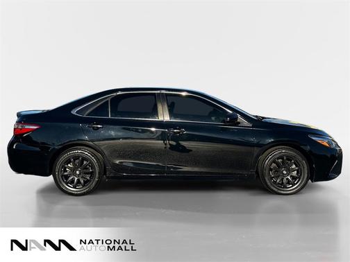 2016 Toyota Camry XLE