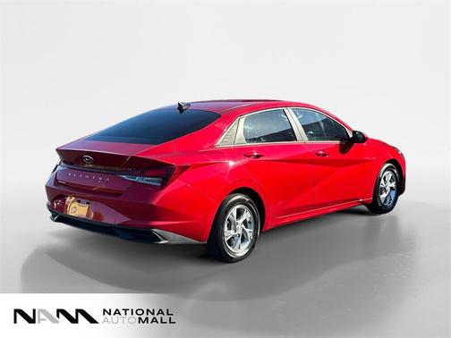 2021 Hyundai ELANTRA SE