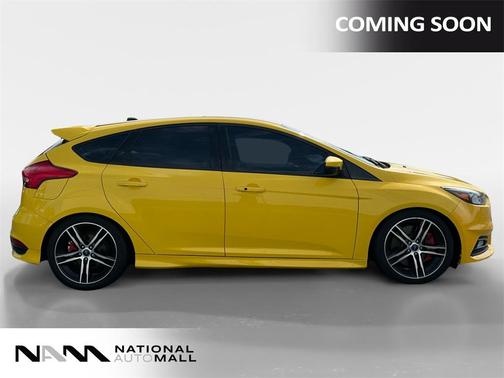 2018 Ford Focus ST 