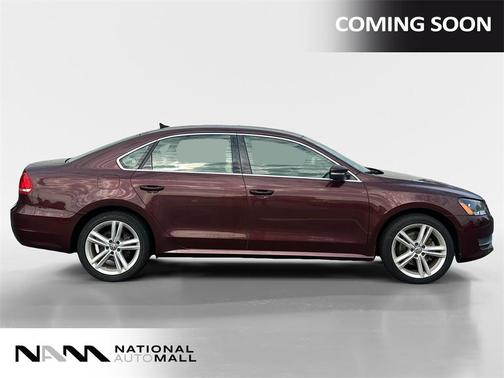 2014 Volkswagen Passat 1.8T Auto SE w/Sunroof & Nav